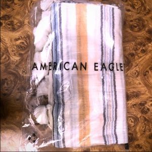 AMERICAN EAGLE OUTFITTERS TASSELED BLANKET SCARF